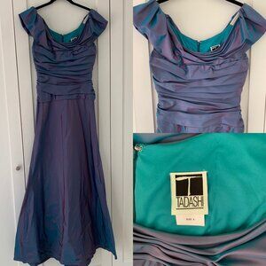 Tadashi Shoji shot silk taffeta gown! Stunning color and cut! Size 8.